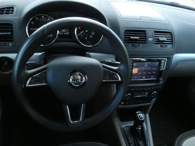Škoda Yeti FL 4x4 AmbitionPlus 1.4 TSI /1 - fotka 17 z 30