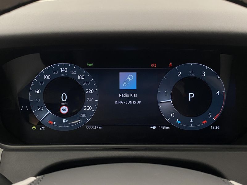 Land Rover Range Rover Velar D300 Dynamic SE REZERVACE - fotka 30 z 61