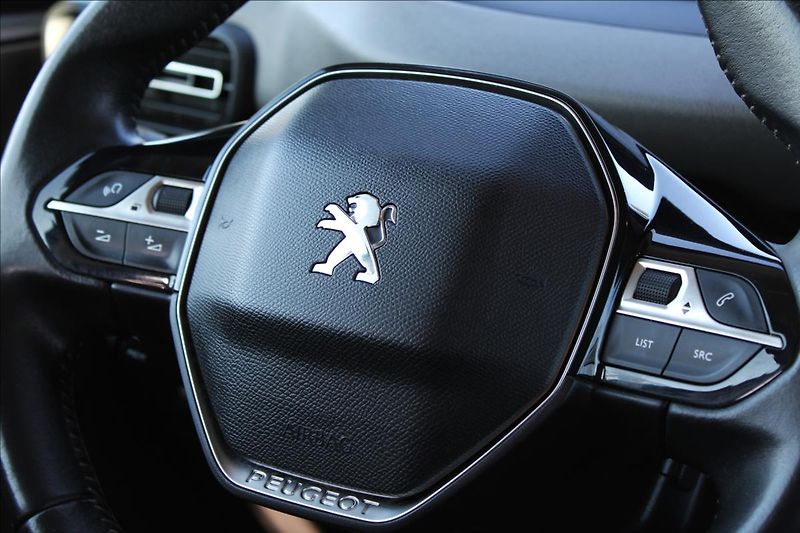 Peugeot Rifter 1,5 BHDi 96kW Active, odp. DPH - fotka 14 z 27