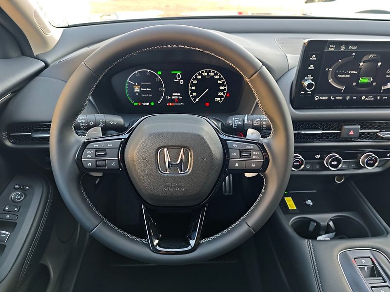 Honda ZR-V (2026) 2.0e:HEV 135kW Sport MR2027!!! - fotka 12 z 21