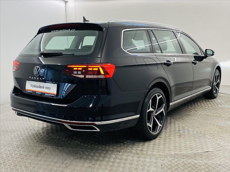 Volkswagen Passat 2,0 TDI 110kW Elegance - fotka 2 z 22