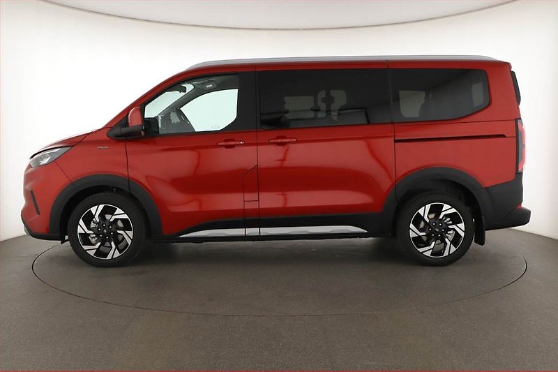 Ford Tourneo Custom (2025) 2.0 EcoBlue - fotka 3 z 24