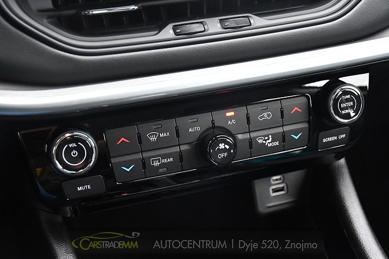 Jeep Compass 1.5l GSE T4 48V e-Hybrid - fotka 35 z 52