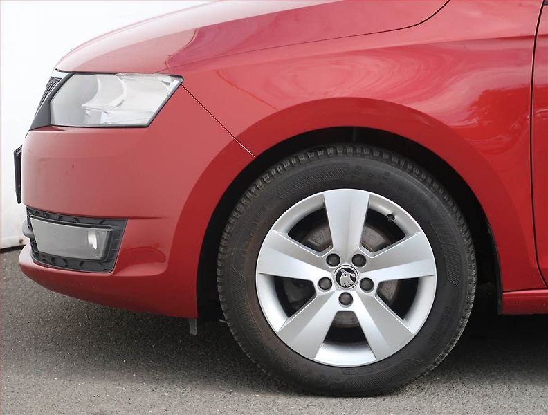 Škoda Rapid (2016) Spaceback 1.4 TDI - fotka 14 z 18