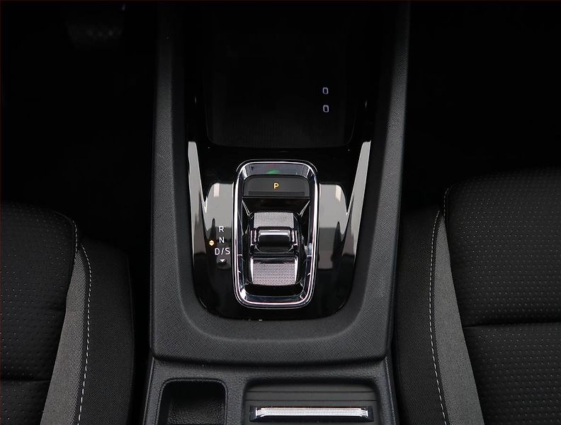 Škoda Octavia (2023) Ambition 2.0 TDI, Automat - fotka 13 z 30