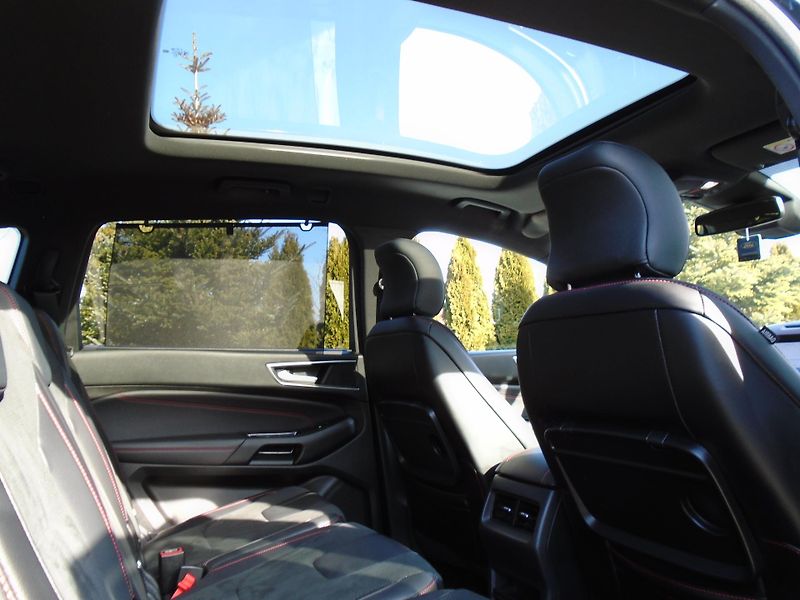 Ford S-MAX 2.0EcoBlue 140kW AWD ST-Line A - fotka 37 z 51