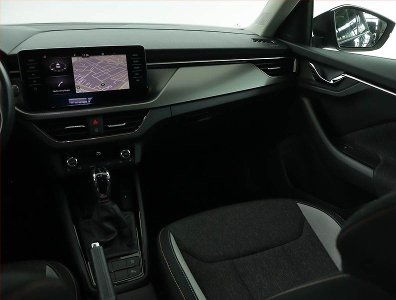 Škoda Kamiq (2023) Style 1.0 TSI - fotka 8 z 17