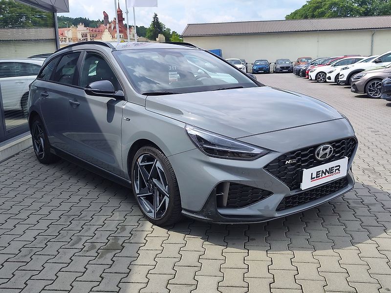 Hyundai i30 1.5 T-GDi/103kW N-Line DCT - fotka 3 z 32