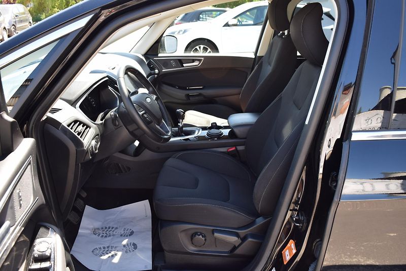 Ford S-MAX (2019) 2.0TDCi 110kw TITANIUM LED KAM - fotka 21 z 50