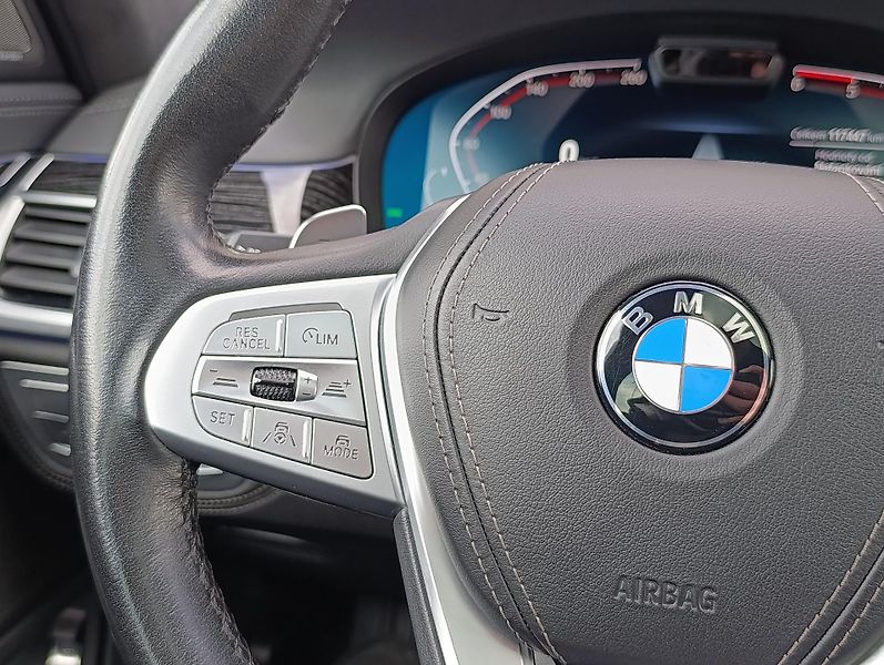 BMW Řada 7 740d xDRIVE DPH - fotka 25 z 42