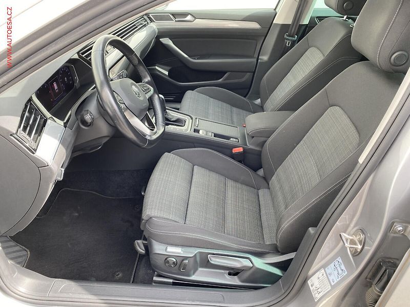 Volkswagen Passat (2020) 1.6 TDi, Business, DSG, LED - fotka 9 z 18
