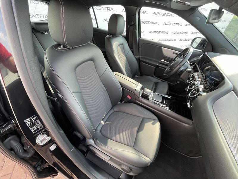 Mercedes-Benz GLA 200d,110kW,AUT.,STK 7/28,DPH - fotka 24 z 26