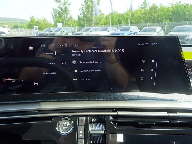 Peugeot 5008 (2026) GT Hybrid 145k e-DCS6 - fotka 31 z 49