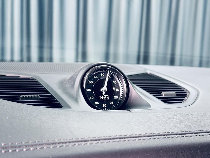 Porsche Cayenne (2024) S LIGHTWEIGHT CARBON HUD MAX V - fotka 24 z 42