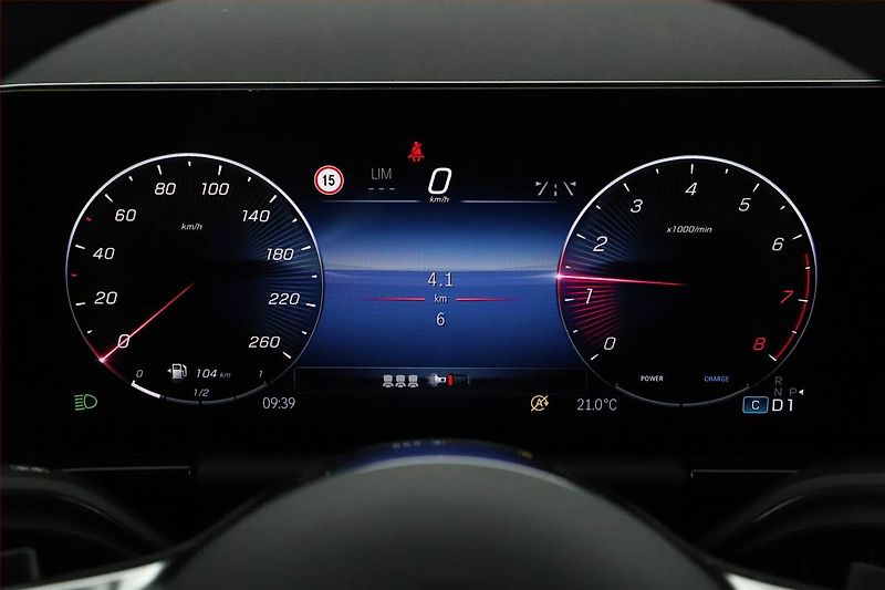 Mercedes-Benz GLA (2025) 200 - fotka 9 z 22