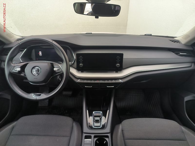 Škoda Octavia (2020) 2.0TDi, ČR, DSG, LED - fotka 8 z 26