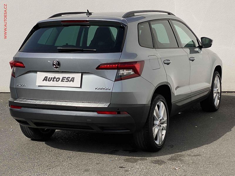 Škoda Karoq (2019) 1.5 TSi, Style, DSG, +ALU - fotka 4 z 20