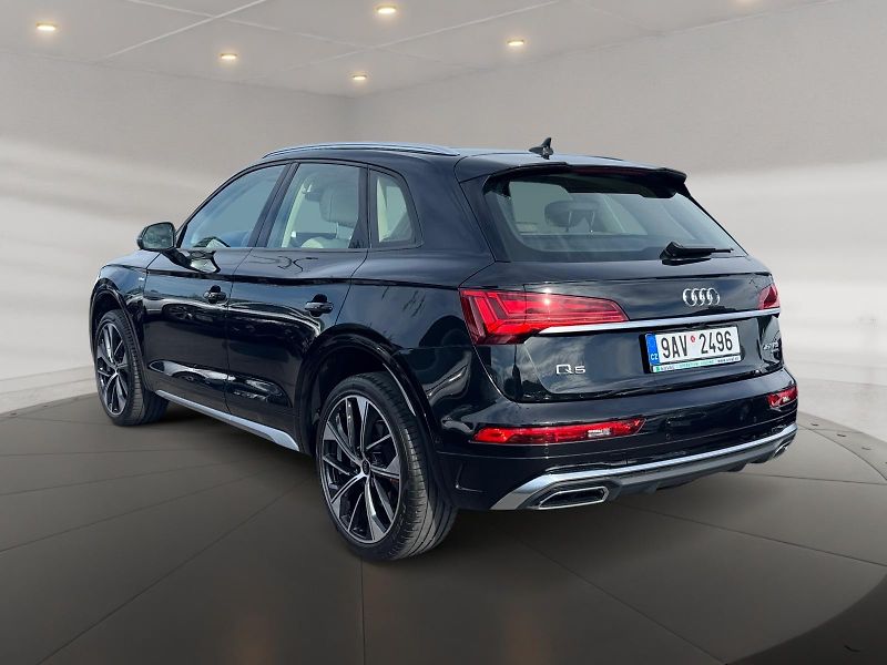 Audi Q5 (2023) S-LINE 45TFSI 195kW QUATTRO CZ - fotka 4 z 11