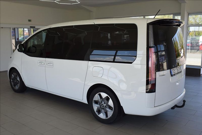 Hyundai Staria 2,2 CRDI,1.maj,ČR,AUT,4x4,9-mí - fotka 6 z 47