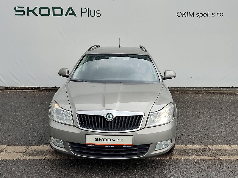 Škoda Octavia (2013) Combi Ambiente 1,6 Tdi 77 Kw - fotka 4 z 28