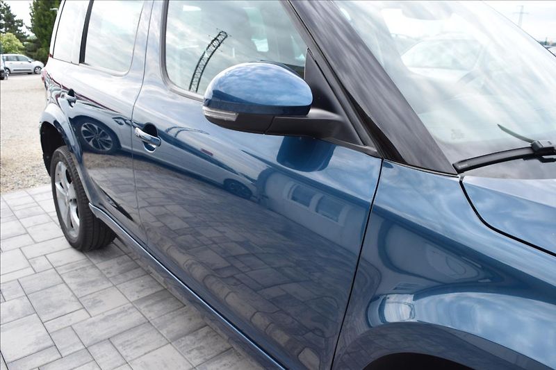 Škoda Yeti 1,4 TSI 92KW DSG XENONY VÝHŘEV - fotka 9 z 51