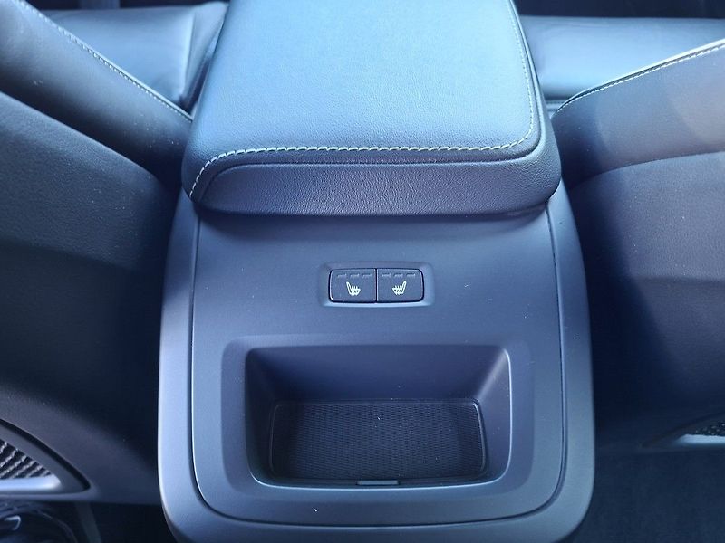 Volvo S60 B5 AWD PLUS 1.MAJ! - fotka 28 z 29