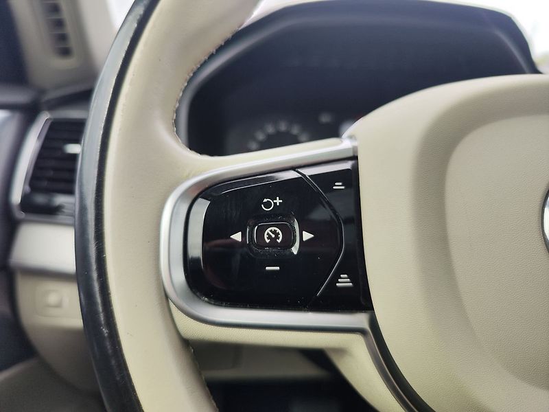 Volvo XC90 D5 2.0/173kW Inscription AT 4x - fotka 36 z 47