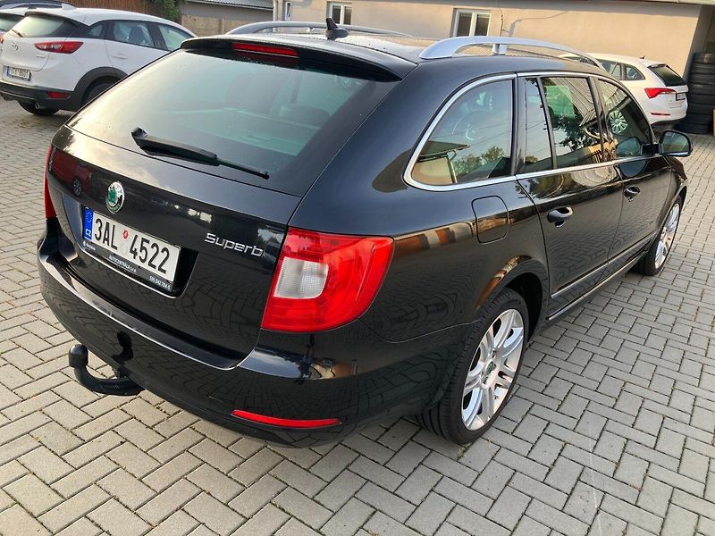 Škoda Superb (2013) 2.0TDI 125kW DSG ELEGANCE + - fotka 6 z 34