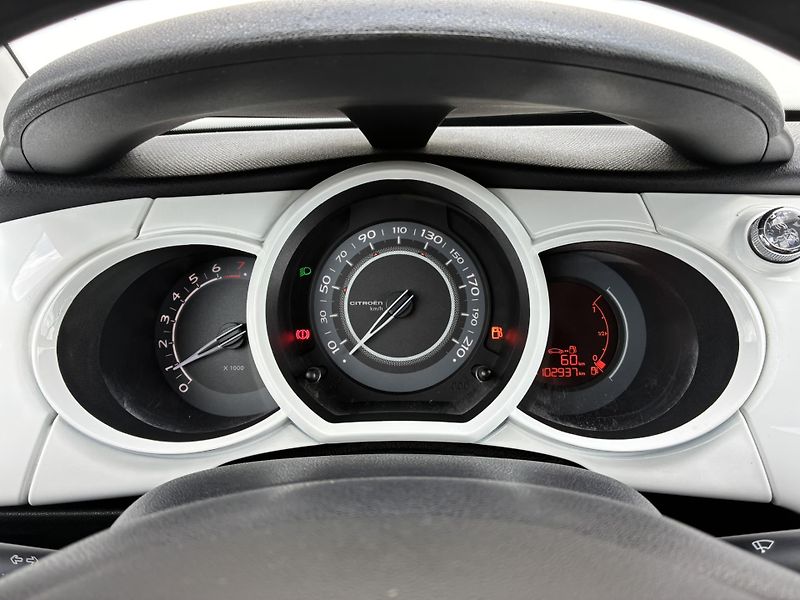 Citroën C3 1.2 VTi 60kW - fotka 15 z 19
