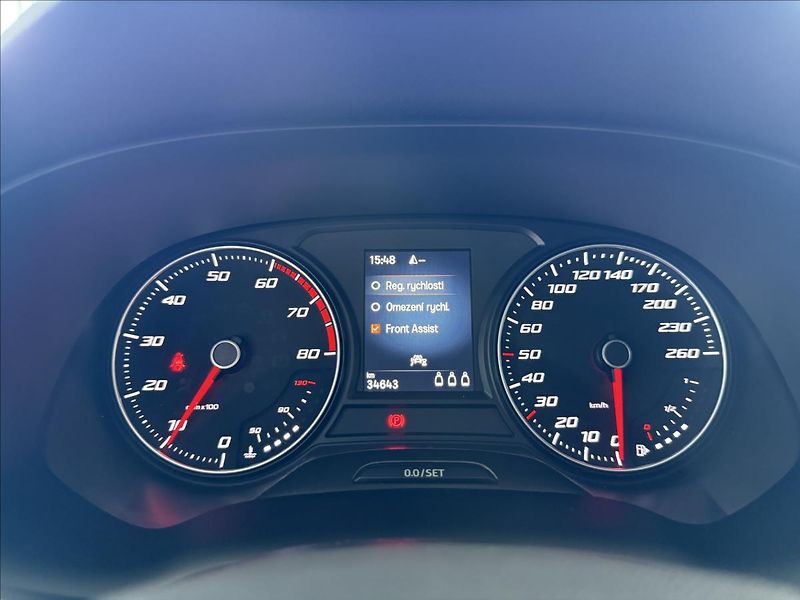 Seat Ateca 1,5   TSI 110kW,STYLE,SERVISKA - fotka 14 z 29