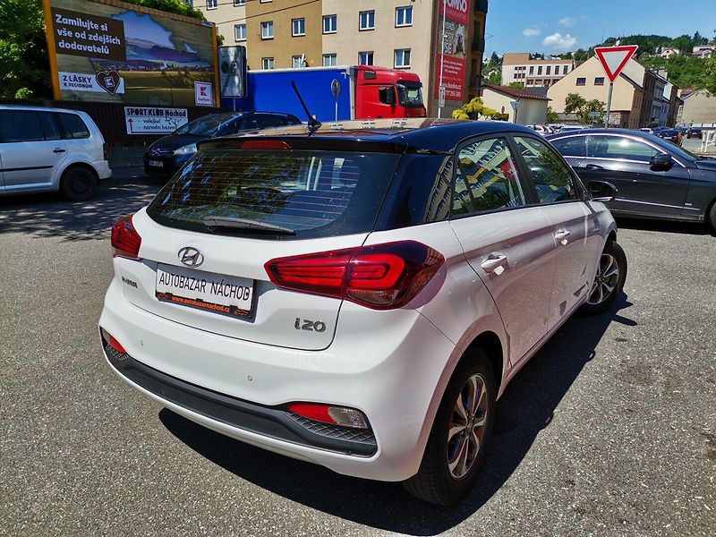 Hyundai i20 (2019) 1.2i 62kw AC Winter PDC - fotka 5 z 25