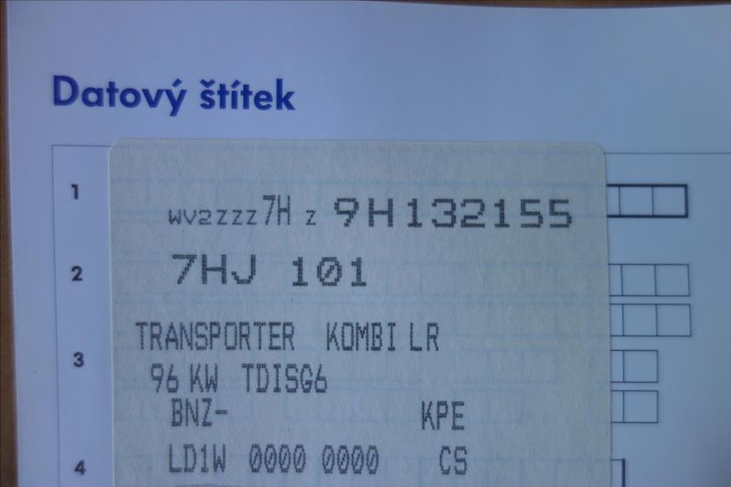Volkswagen Transporter 2,5 TDi 96KW,ČR,8 MÍST,LONG. - fotka 28 z 30
