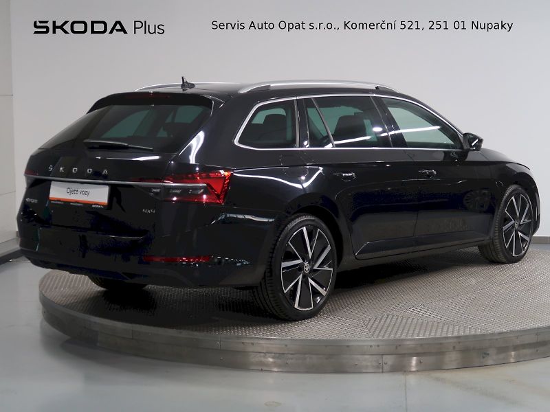 Škoda Superb (2023) STYLE PLUS 2.0TDI 147KW 4x4 DS - fotka 2 z 40