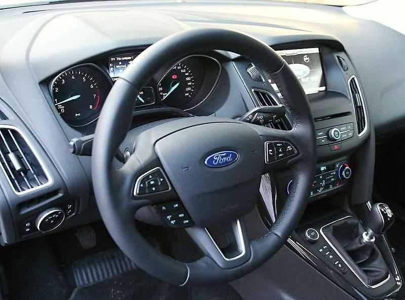 Ford Focus Sedan.