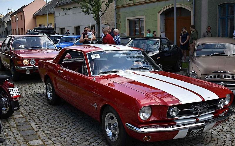 Nablýskaní veteráni projížděli v sobotu celým jihem Prostějovska. Konala se zde tradiční Veterán rallye. 17.6. 2023