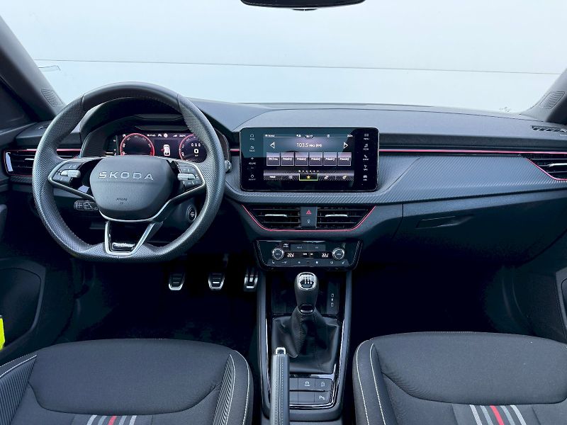 Škoda Scala (2025) 1.5 TSI 110 kW Monte Carlo - fotka 5 z 23