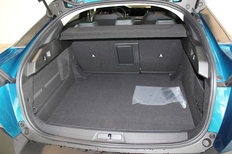 Peugeot 408 (2026) ALLURE Hybrid 145 e-DCS6 - fotka 19 z 20