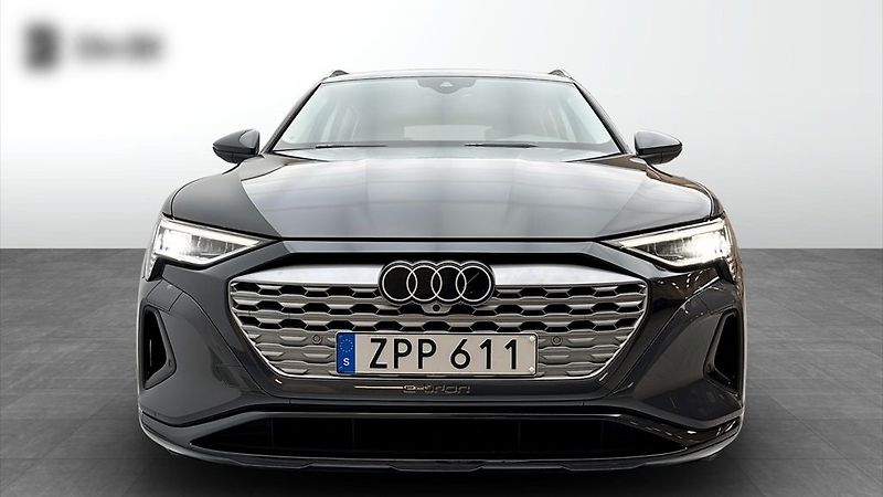 Audi Q8 e-tron 50 - 95 kWh Kůže Kamera DPH - fotka 5 z 15