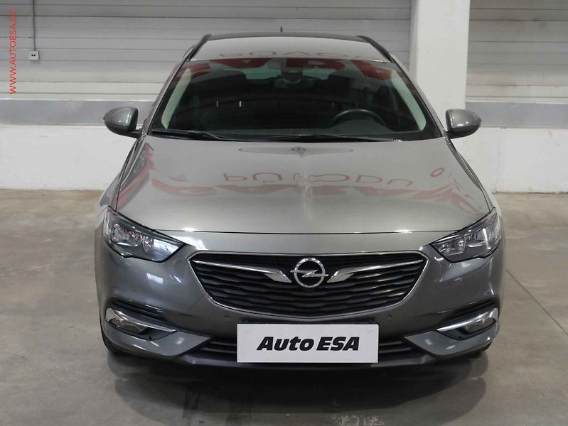 Opel Insignia (2019) 2.0 CDTI, 1.maj, AC, navi - fotka 2 z 19