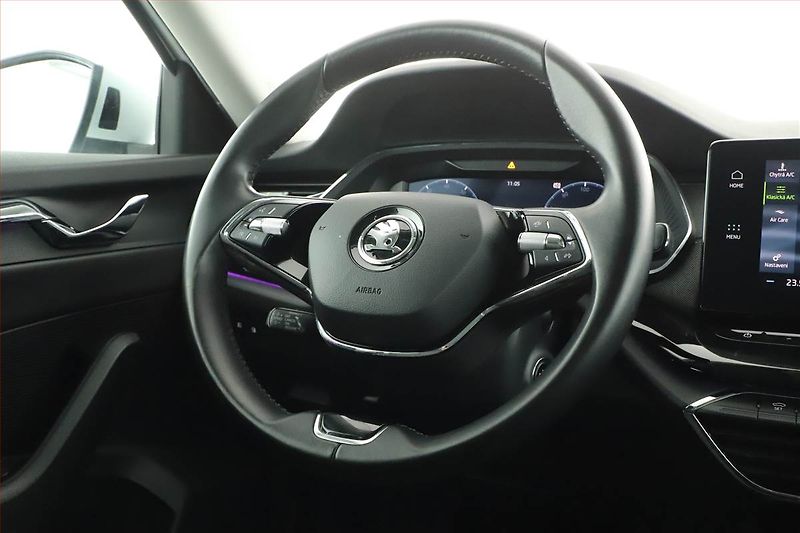 Škoda Octavia (2022) Style 1.5 TSI, ČR,1.maj - fotka 8 z 20