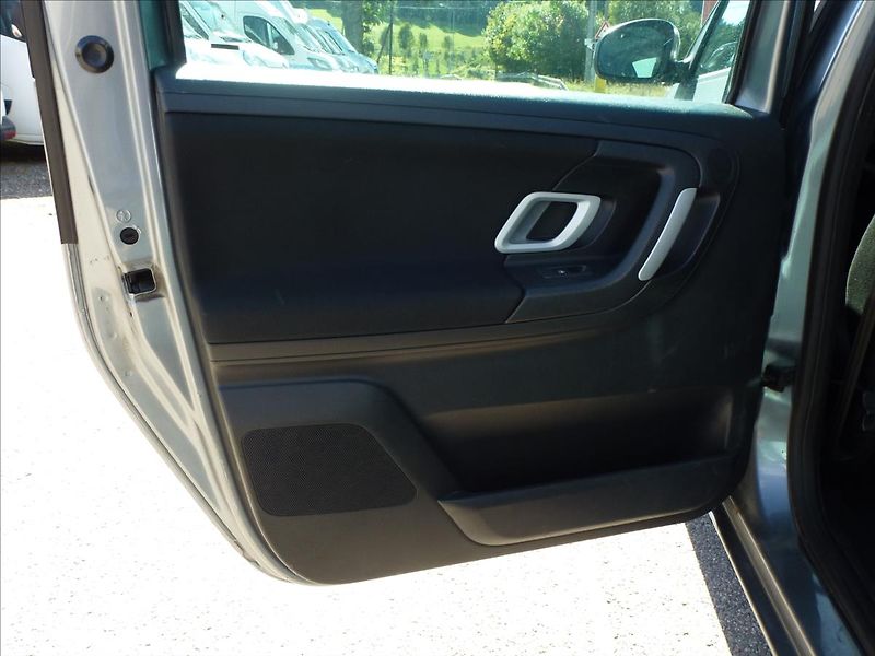 Škoda Roomster 1,9 TDI -  BEZ KOROZE !!!!!!! - fotka 20 z 54