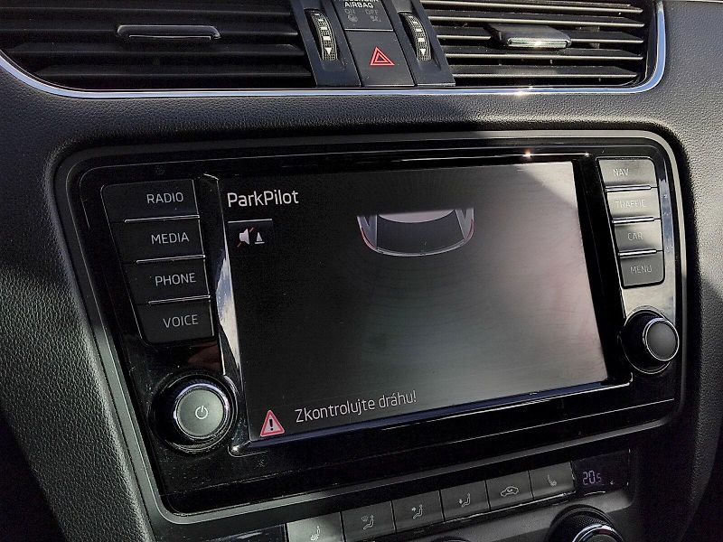 Škoda Octavia (2014) Combi Business 1,6 Tdi 81 Kw - fotka 12 z 33