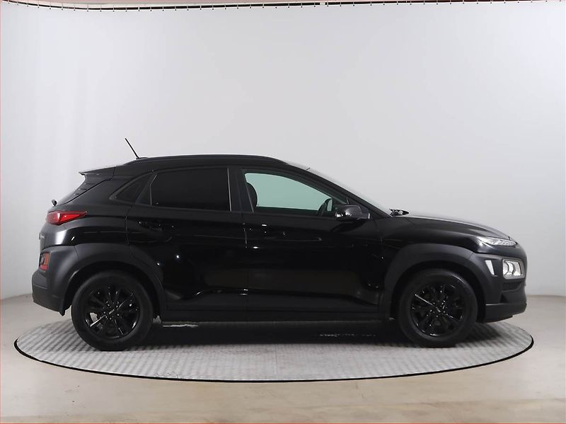 Hyundai Kona (2019) 1.0 T-GDI, Serv.kniha - fotka 6 z 15