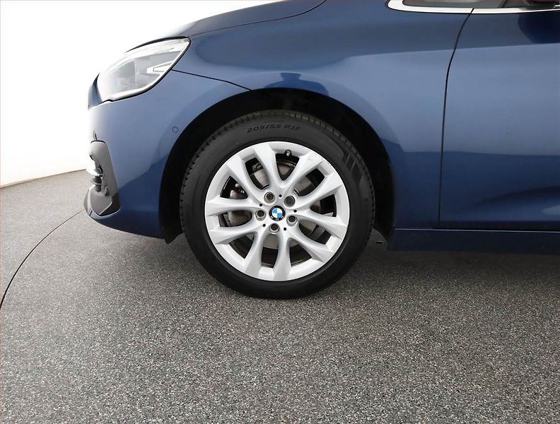 BMW Řada 2 (2021) 216d Gran Tourer, Automat - fotka 19 z 19