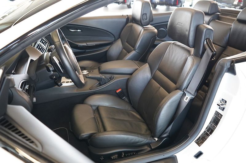 BMW M6 Cabrio, V10,Head-up,Soft-close - fotka 19 z 41