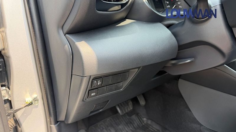 Toyota Yaris 1.5 HEV CVT COMFORT - fotka 12 z 25