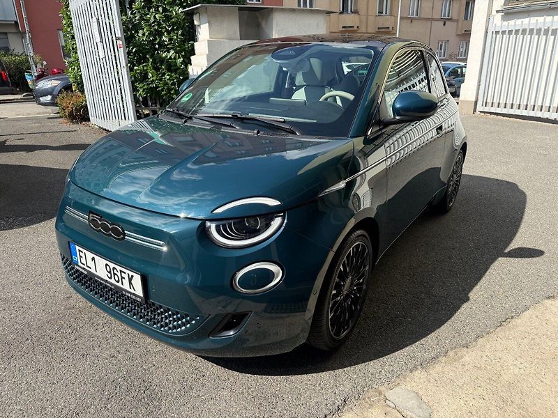 Fiat 500e (2022) La Prima by Bocelli 118 HP - fotka 4 z 27