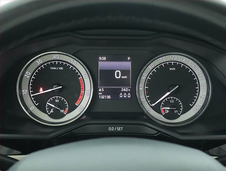 Škoda Superb (2015) 2.0 TSI - fotka 11 z 17