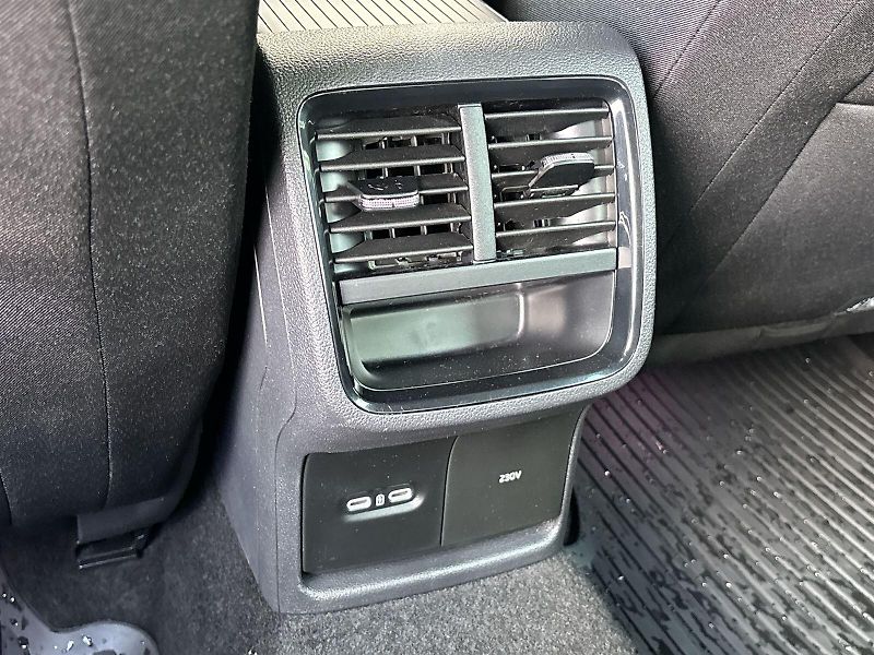 Škoda Octavia (2023) 2.0 TDI DSG Sportline - fotka 26 z 32