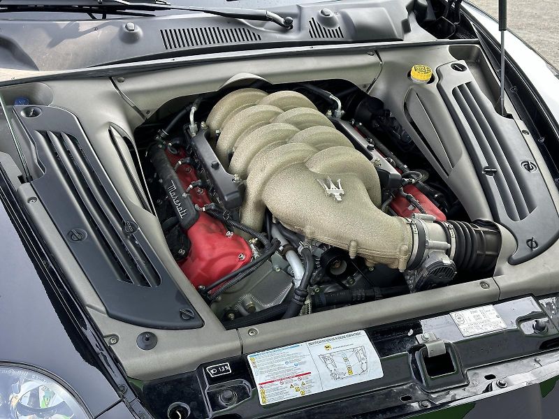 Maserati Coupe 4200 GT 287kW V8 Cambiocorsa N - fotka 9 z 31